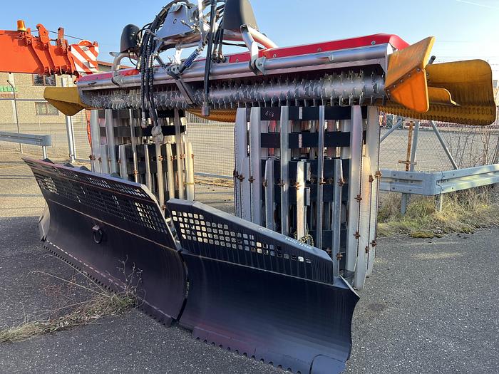 Gebraucht PistenBully 600 SCR