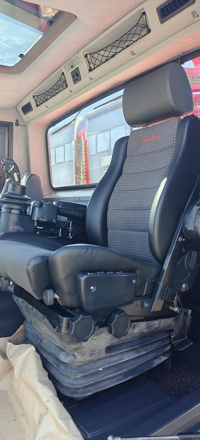 Used PistenBully 300 W Polar (2005)