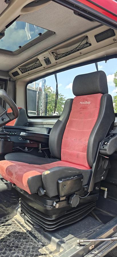 Used PistenBully 300