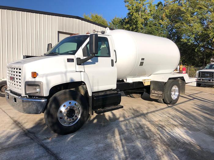2003 GMC TOPKICK C7500 LPG TANK TRUCK