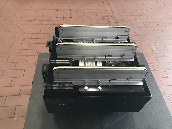 Gebraucht INTERROLL Einschleuser Ausschleuser Hubumsetzer RM8731 5710-660-2-225-150/80-0,4