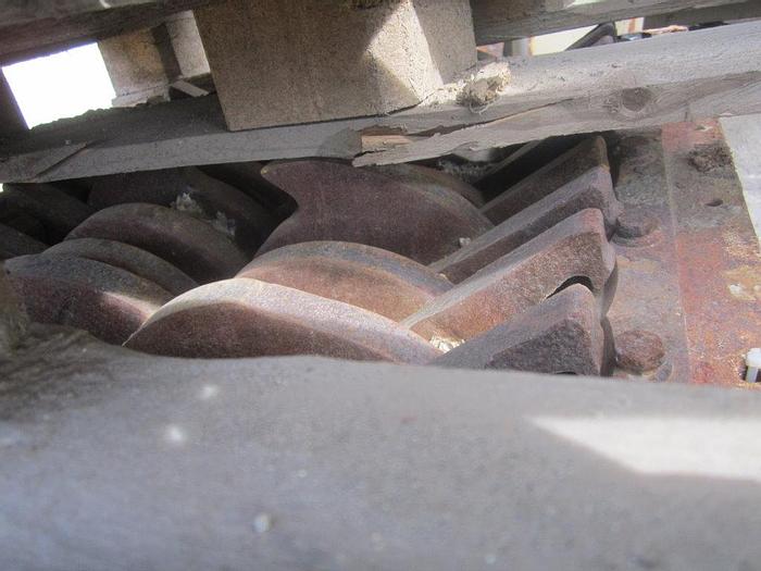 Used Grinder, Plastic, C/st, Less Drive, Parts Machine only #S739665