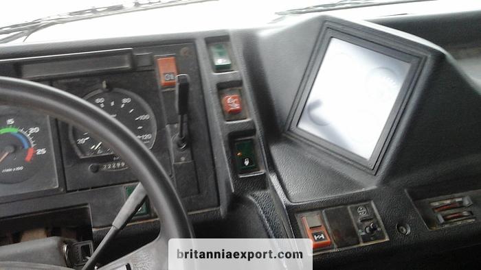 Used 1994 VOLVO F12 400 tractor unit