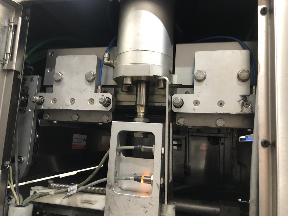 Used Multivac T250 automatic traysealer