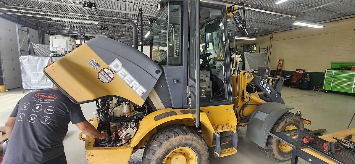 Used 2015 John Deere 244K Loader