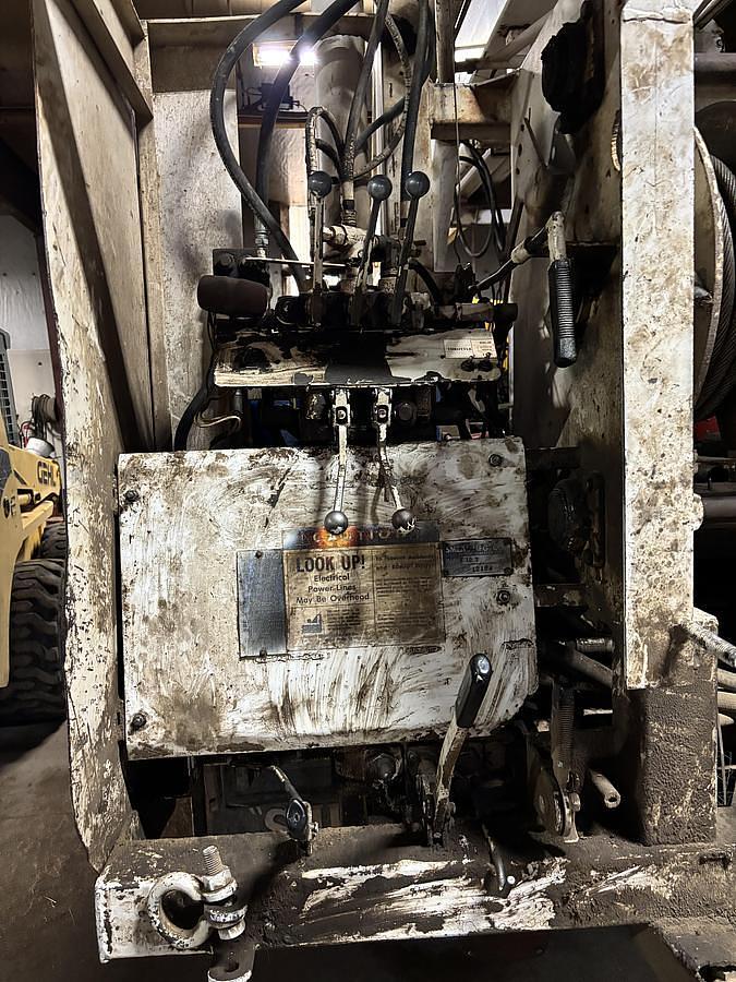 Used 1981 Smeal 12T