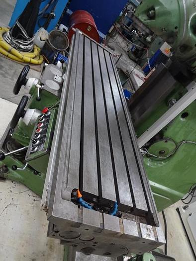 Utilisé Fraiseuse Huron MU 6