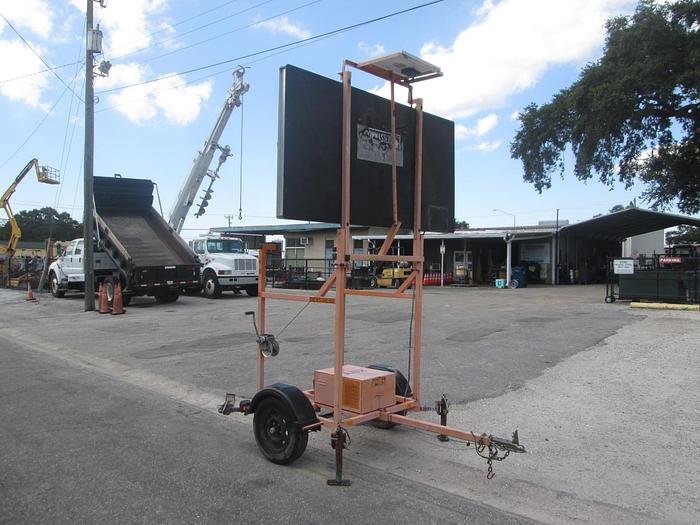 Used Arrowmaster Towable Arrow Board