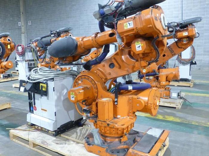 Used ABB IRB 7600 340/2.8 ROBOT WITH IRC5 CONTROLLER