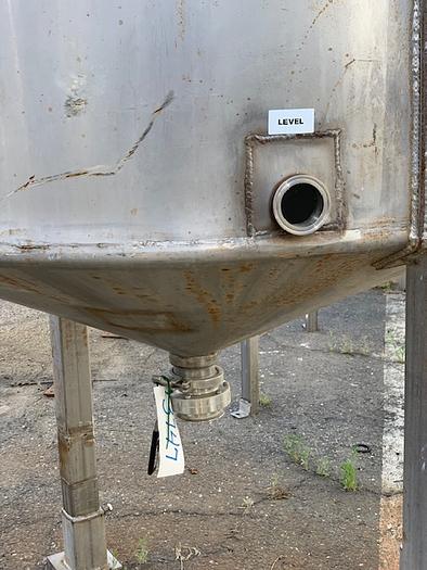 Used 500 Gallon Vertical Stainless Steel Tank