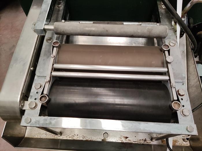 Used ERNEST BENZ LABORATORY PADDER