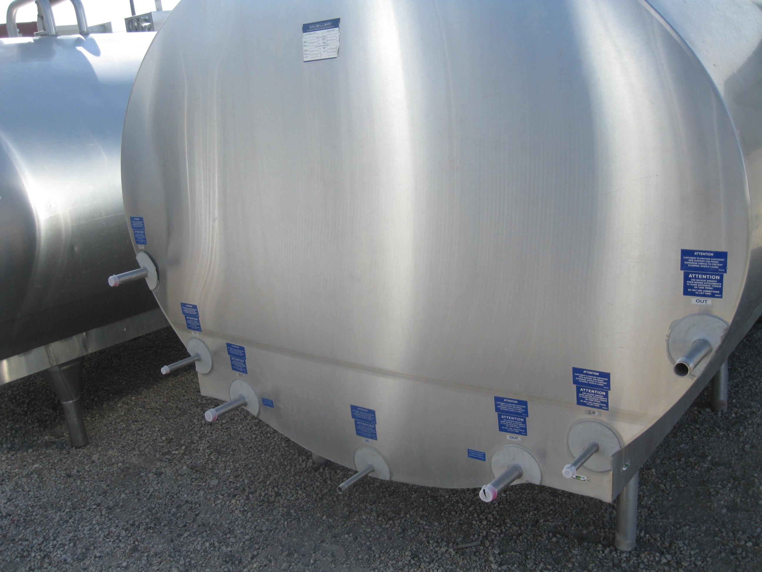 Used 2000 GALLON MUELLER BULK TANK