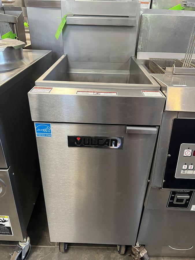 Used Vulcan Commercial Gas Fryer – Stainless Steel Floor Model