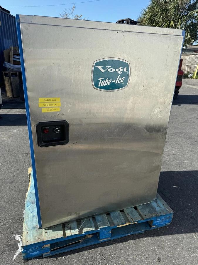 Used Vogt Ice Maker Machine Model 4000, High Capacity Ice Machine,Working When Pulled