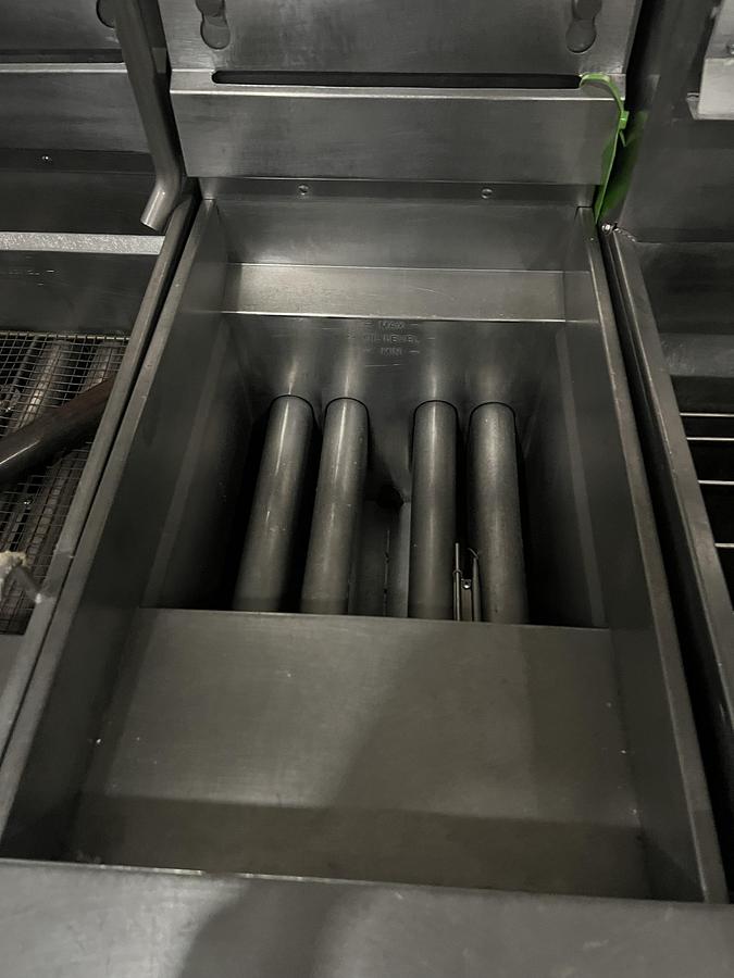 Refurbished Pitco Solstice Supreme Single Bay Commercial Gas Fryer Digital Controls Heavy Duty