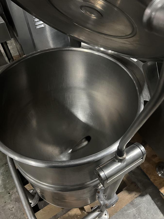Refurbished Cleveland 25 Gallon Electric Tilting Steam Jacketed Kettle Stainless Commercial