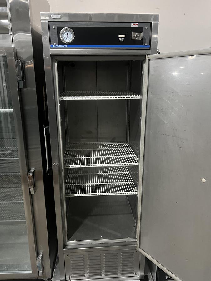 Refurbished Carter-Hoffmann 1 Door Commercial Refrigerator Stainless Steel Reach-In Cooler