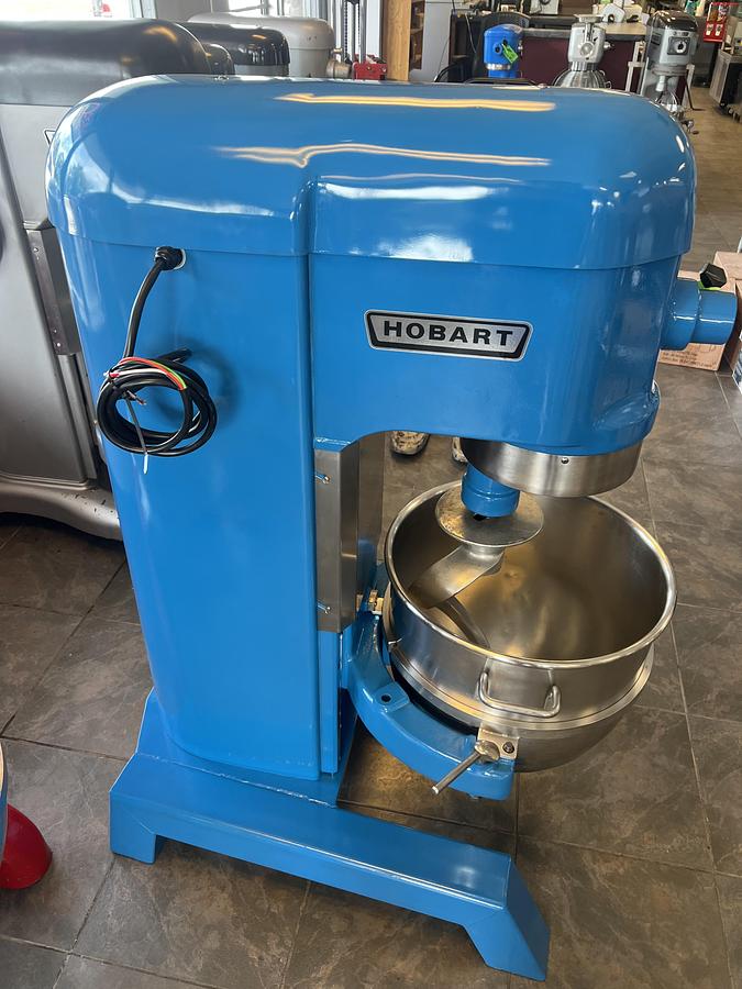 Refurbished Hobart H600T 60 Qt Commercial Mixer 208V 3 Phase 1.5 HP w/ Stainless Bowl