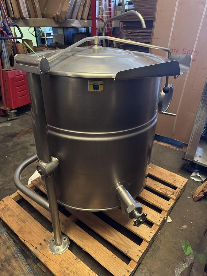Used 2018 Cleveland KEL-40-T 40 Gallon Electric Tilting Steam Kettle 480V 3 Phase