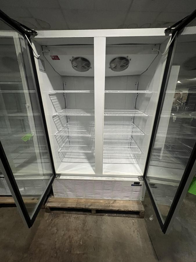 Refurbished Master-Bilt 2 Door Glass Merchandiser Refrigerator Commercial Display Cooler