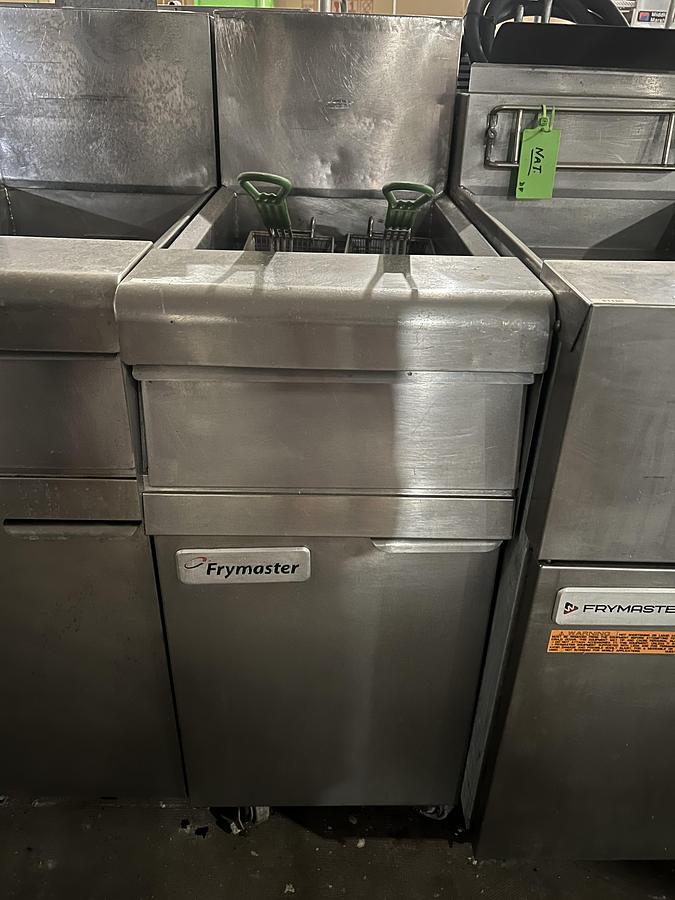 Refurbished Frymaster Commercial Single Bay Gas Fryer Stainless Steel w/ Twin Baskets