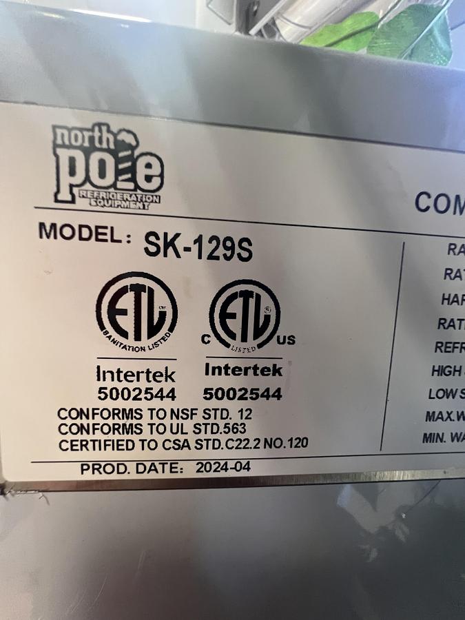 North Pole 120lb Undercounter Ice Machine