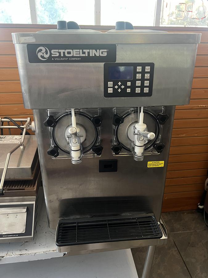 Used Stoelting F231 Twin Flavor Soft Serve / Frozen Dessert Machine