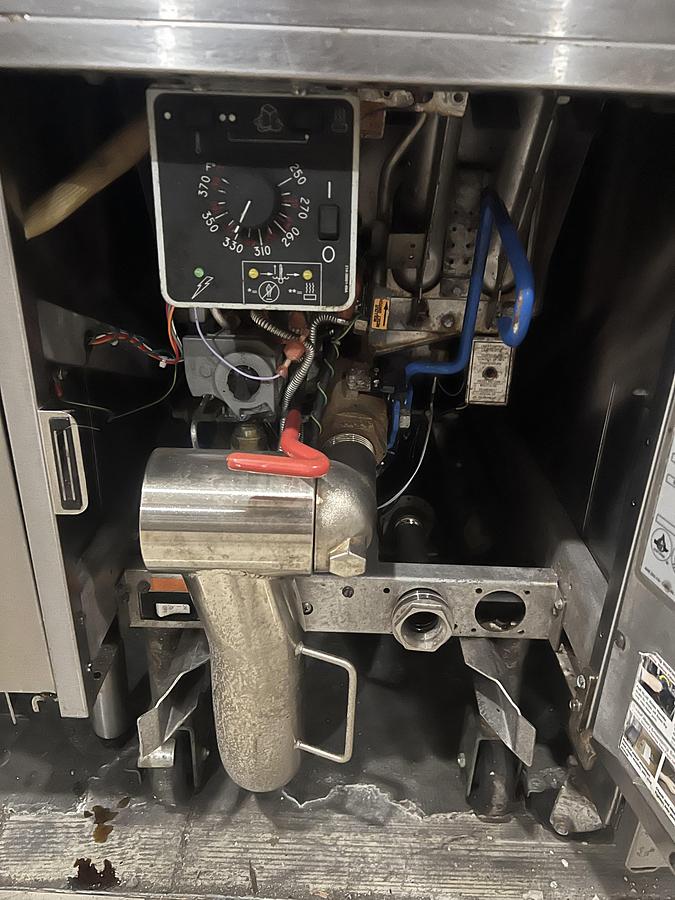 Refurbished Pitco Solstice Supreme Single Bay Commercial Gas Fryer Digital Controls Heavy Duty