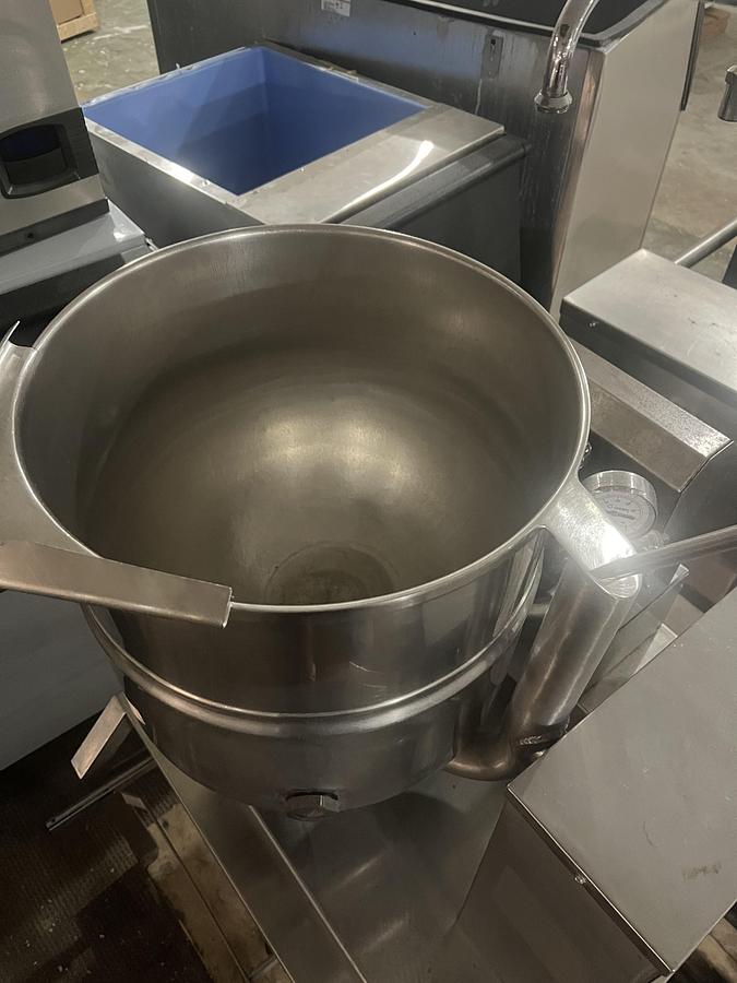 Refurbished Groen 40 Qt Natural Gas Tilting Steam Jacketed Kettle Commercial Restaurant