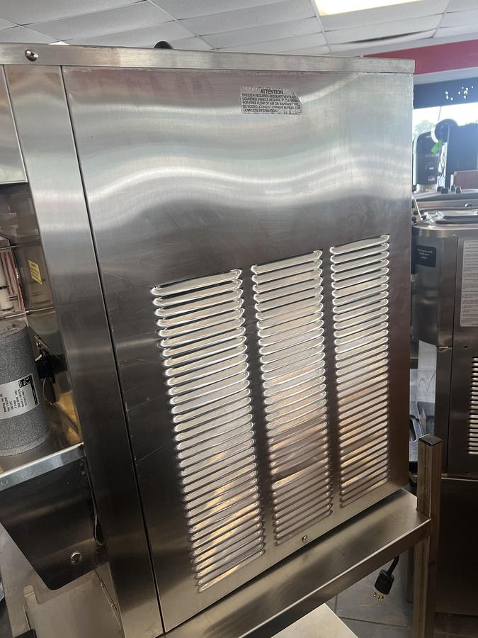 Used Stoelting Flavor Burst Soft Serve Ice Cream Machine Twin Flavor with Twist