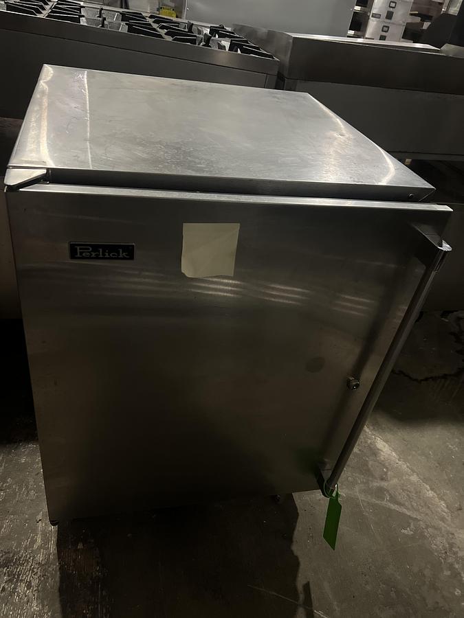 Refurbished erlick Commercial Undercounter Refrigerator Stainless Steel 1 Door Used