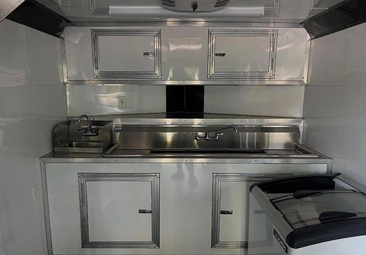 Used 🔥 Turnkey 8.5’ x 14’ Red Food Concession Trailer – Ready to Start Making Money! 🔥🔥 Turnkey 8.5’ x 14’ Red Food Concession Trailer – Ready to Start Making Money! 🔥