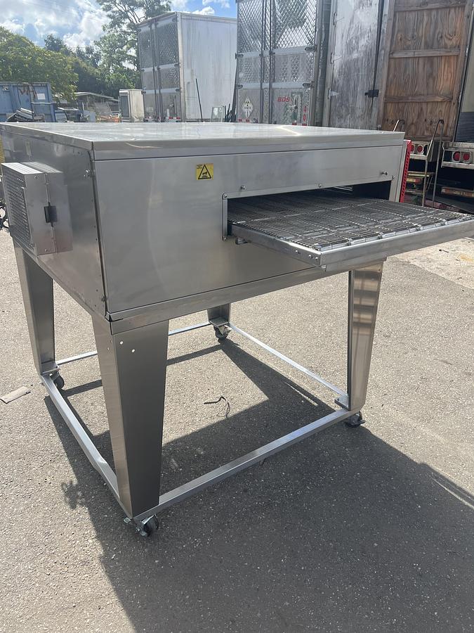 Refurbished XLT X3H 3255-01042 Commercial Conveyor Pizza Oven