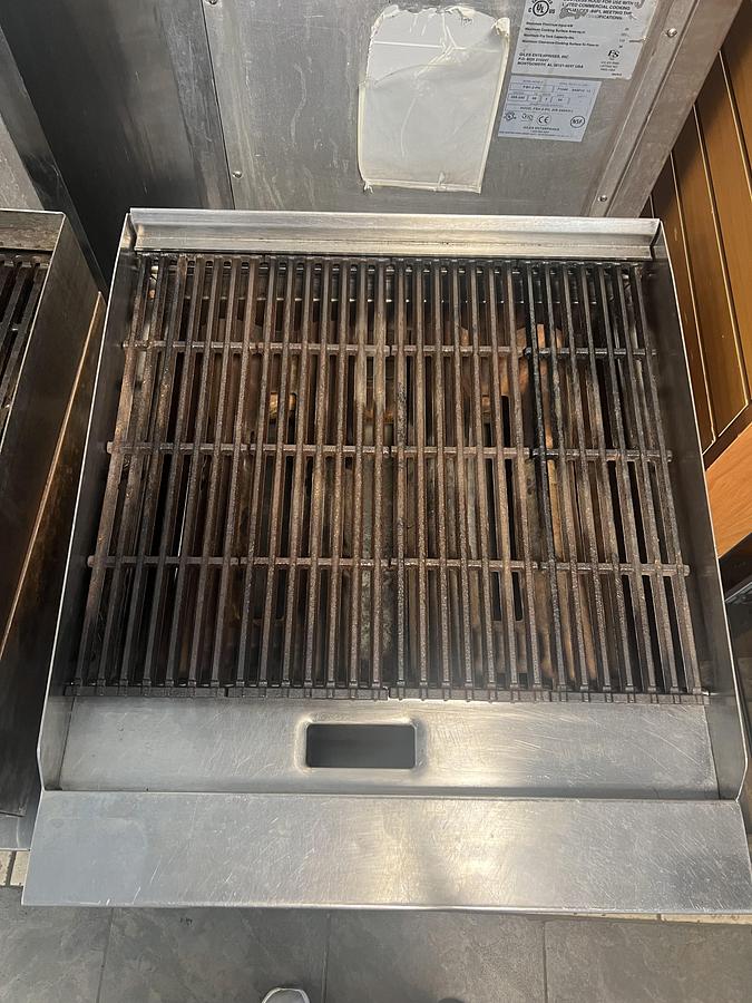 Used Dukers Commercial Gas Countertop Charbroiler Heavy Duty Restaurant Grill