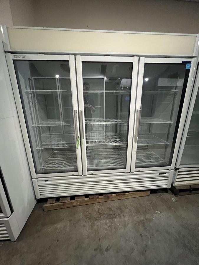Refurbished Turbo Air 3 Door Glass Merchandiser Commercial Refrigerator Reach-In Cooler