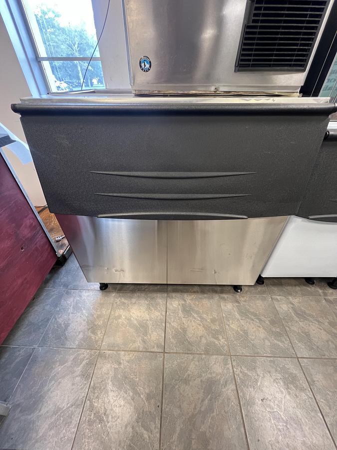 775 lb Commercial Ice Storage Bin – Heavy-Duty Stainless Steel Ice Bin
