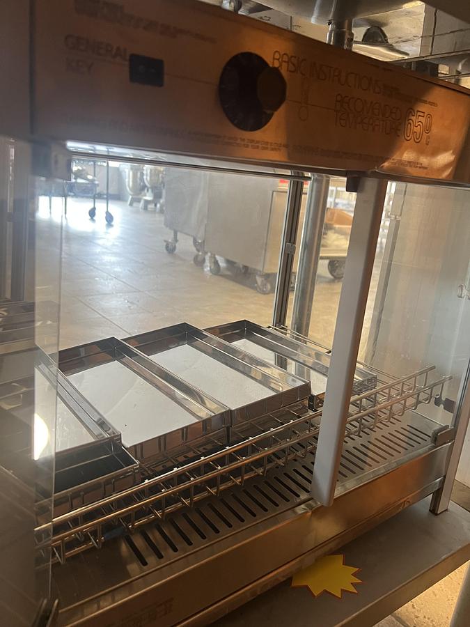 Skyfood Heated Countertop Display Case Hot Food Merchandiser 120V