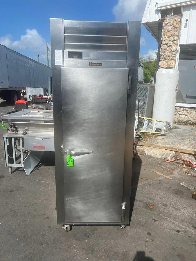 Used Traulsen RHF132W-FHS Full Height Insulated Mobile Heated Cabinet w/ (3) Pan Capacity, 208v/1phTraulsen RHF132W-FHS Full Height Insulated Mobile Heated Cabinet w/ (3) Pan Capacity, 208v/1ph