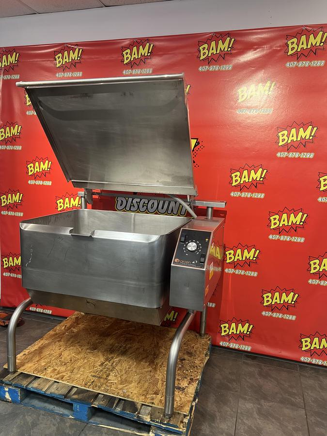 Used Groen 40 Gallon Natural Gas Tilt Skillet