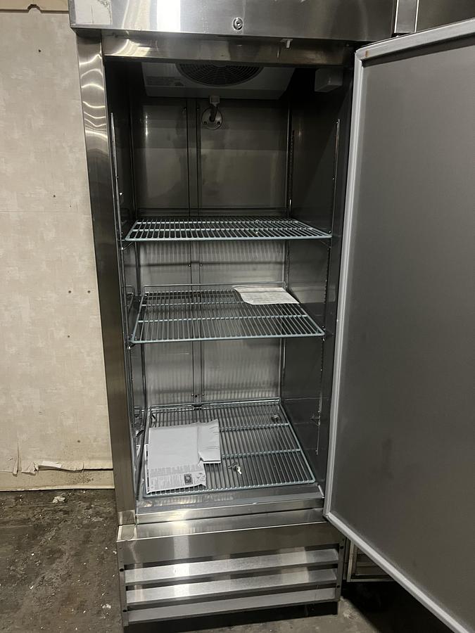 Refurbished SABA 1 Door Commercial Reach-In Refrigerator Stainless Steel Restaurant Cooler