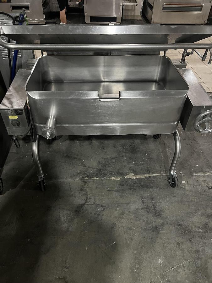 Refurbished 40 Gallon Commercial Electric Tilt Skillet Braising Pan Stainless Steel