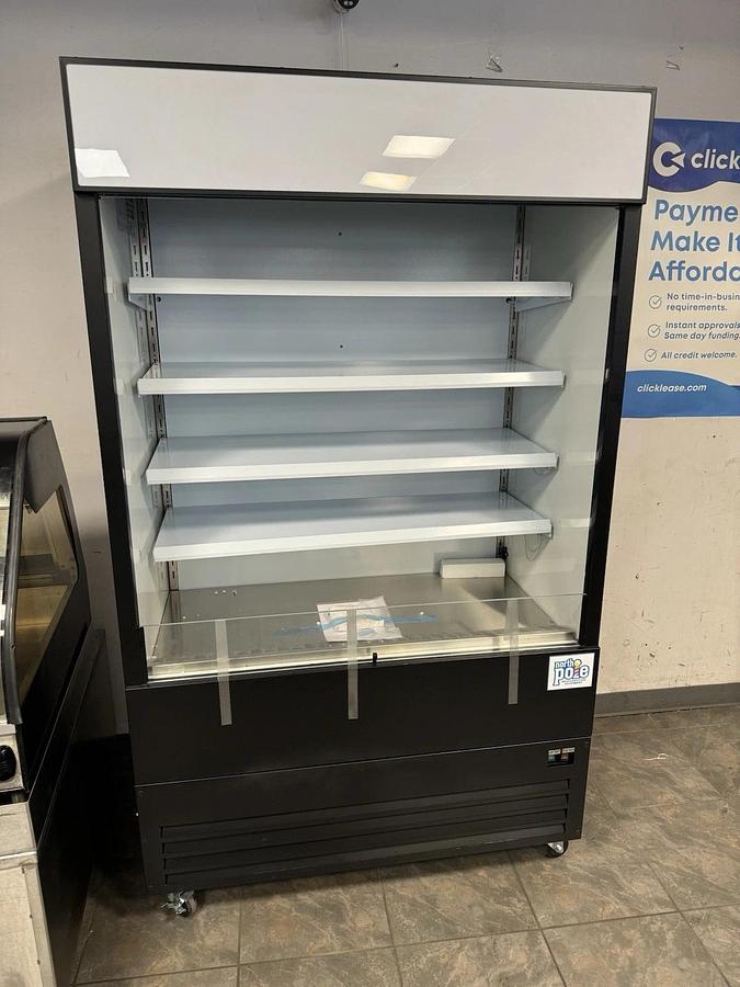 New Open Air Merchandiser, 48 x 28 2/5 x 81 -208-230V /1Phase - 4 Shelves