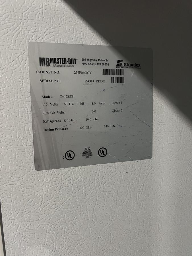 Refurbished Master-Bilt 1 Door Glass Merchandiser Commercial Refrigerator Cooler 115V