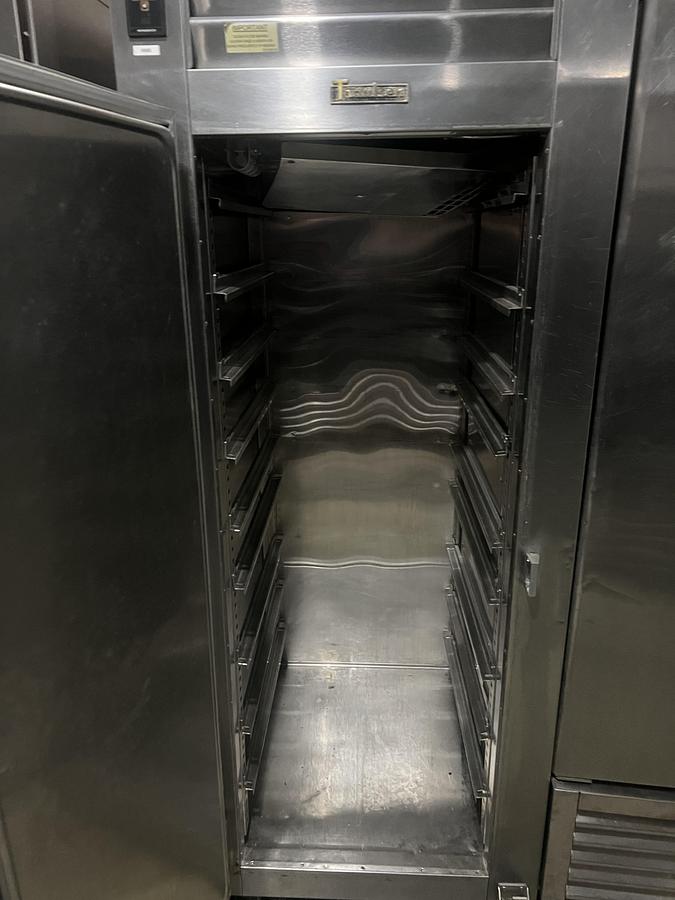 Refurbished Traulsen 1 Door Commercial Reach-In Refrigerator Stainless Steel Heavy Duty