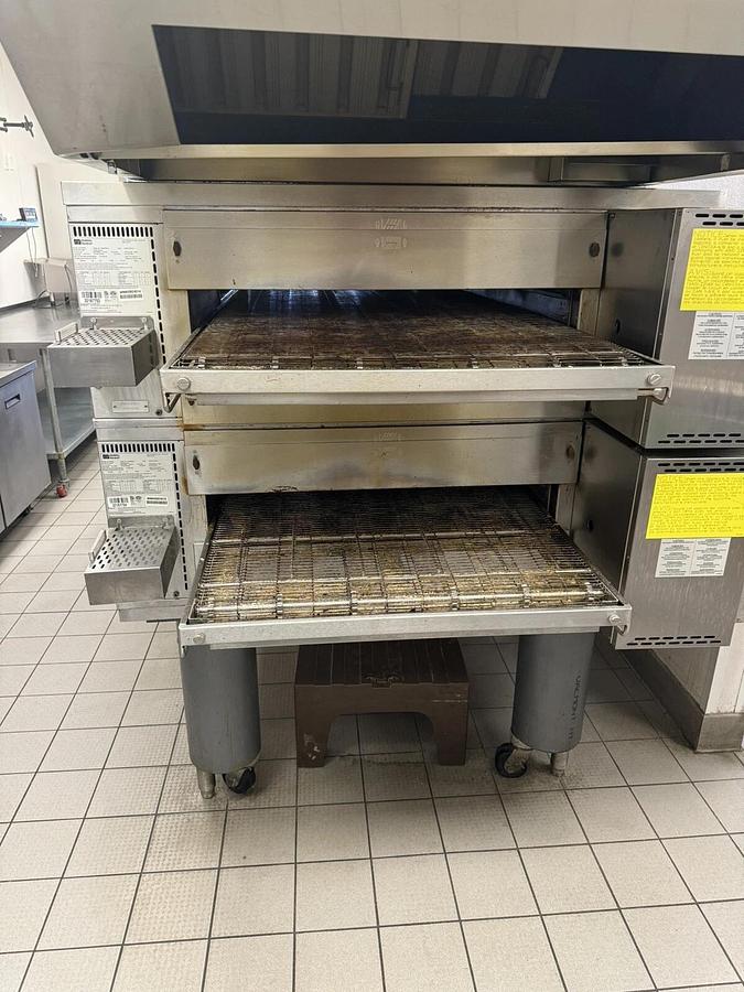 Used Middleby Marshall WOW! Touch Screen PS670G Double 32" Conveyor Pizza Oven