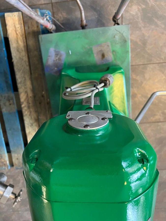 Used HOBART A 200 20 QT Mixer Includes, Bowl Guard, Hook & Whip 115VHOBART A 200 20 QT Mixer Includes, Bowl Guard, Hook & Whip 115V