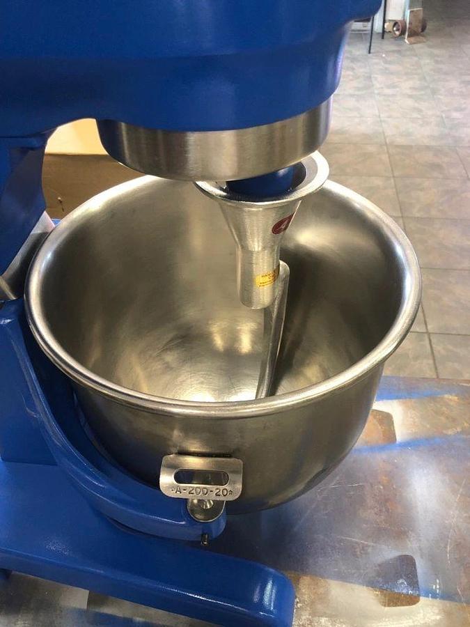 Used Hobart Mixer A200 20 Qt Quart With Bowl And WhipHobart Mixer A200 20 Qt Quart With Bowl And Whip