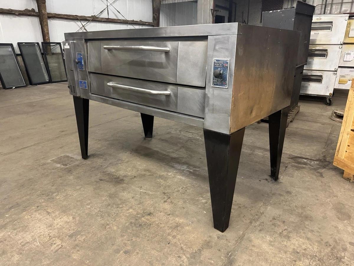 Refurbished BAKERS PRIDE Y600 COMMERCIAL 78" PIZZA DECK GAS OVEN- Great Bricks- Tested