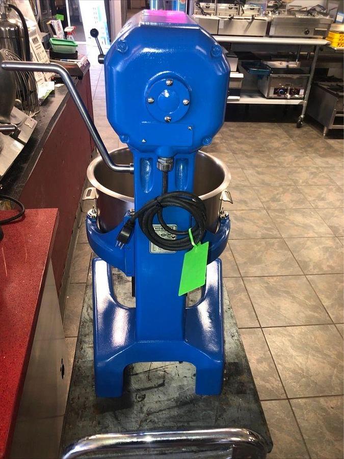 Used Used: Hobart Mixer A200 20 Qt Quart With Bowl And WhipUsed: Hobart Mixer A200 20 Qt Quart With Bowl And Whip