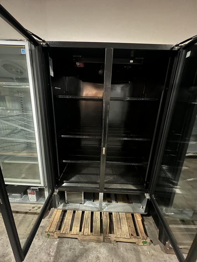 Refurbished Master-Bilt 2 Door Glass Merchandiser Commercial Refrigerator Reach-In Cooler